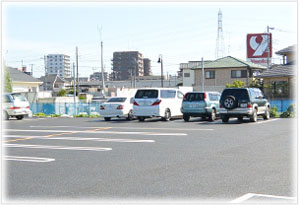 20台分の大型駐車場完備